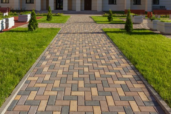 Cost of Paving Stones Installation in Daphne